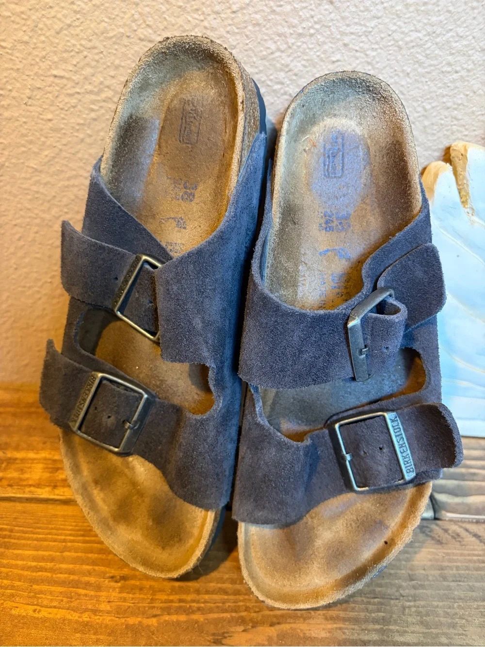 Women’s Birkenstock Gray Suede Arizona Sandals Size 38 EU US 7-7.5